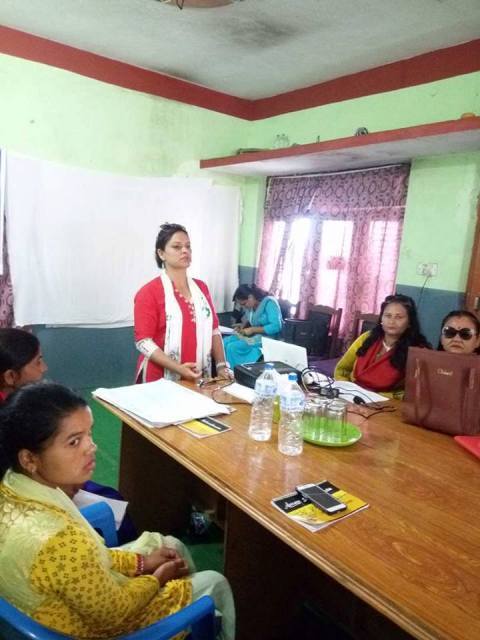 महासंघका कोषाध्यक्ष श्री टिका दाहालबाट कार्यक्रम संञ्चालन गर्दै गरेको तस्विर