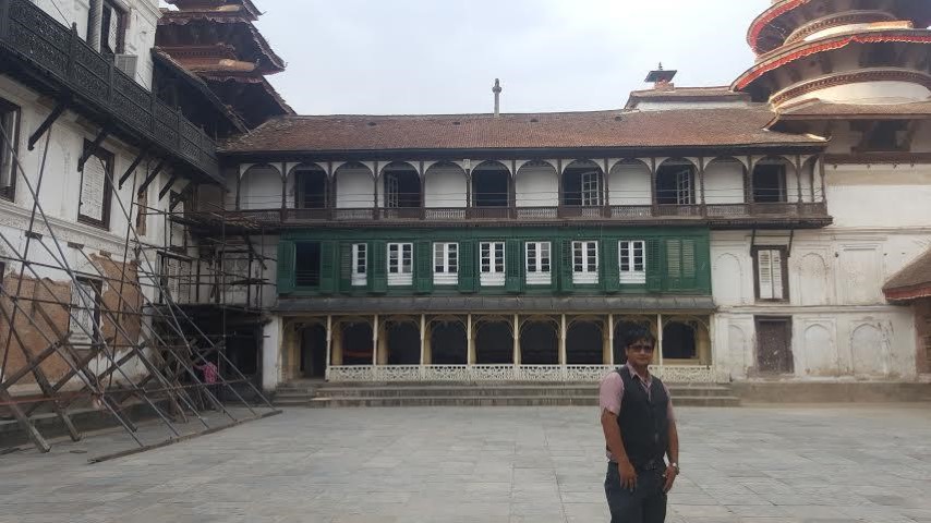 Image of author infront of a palace at Basantpur Durbar Square