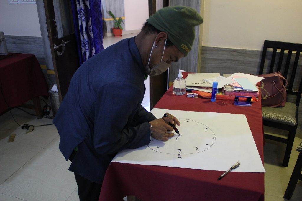 तालिम व्यवस्थापनका लागि समय वनाउदै