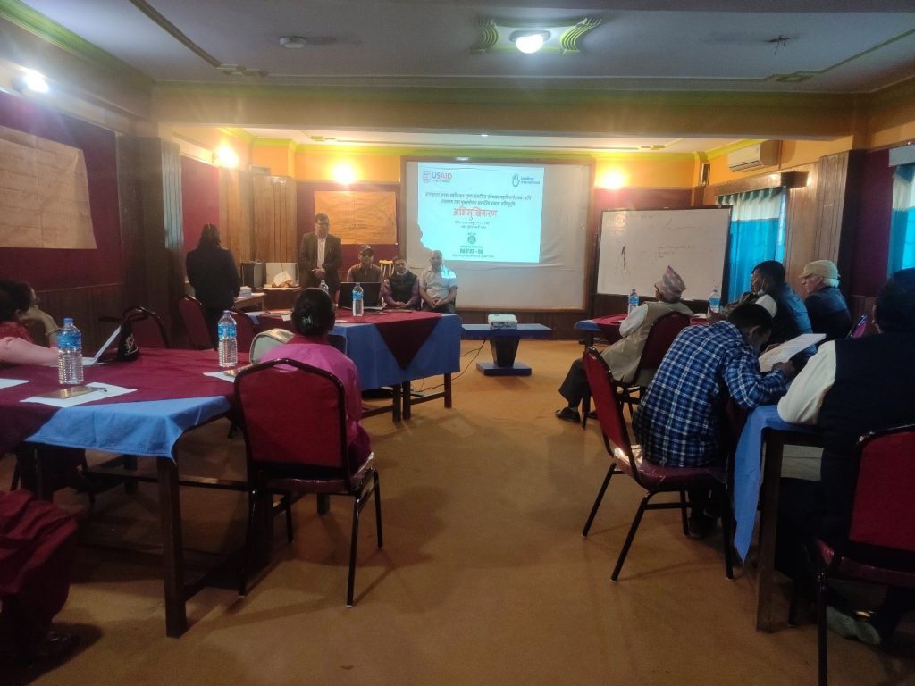 संघीय अध्यक्ष श्री मित्रलाल शर्मा ज्युले स्वास्थ्य तथा पुर्नस्थापना विषयको महासंघको अवधारणा बारेमा स्पस्ट पार्दै