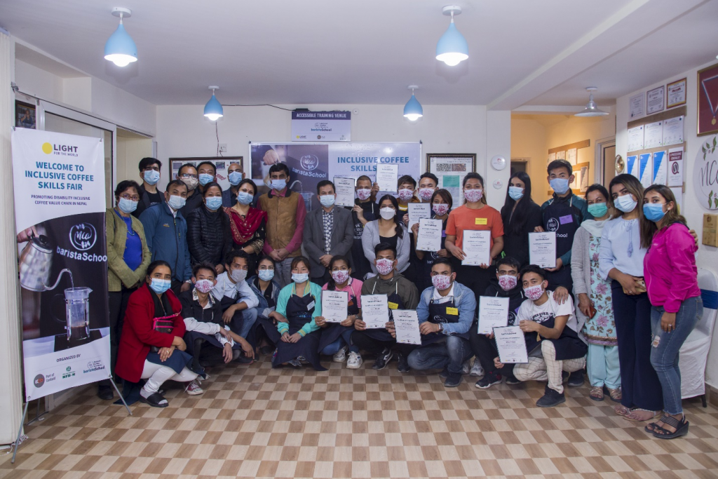 बारिस्टा तालिम लिएका सहभागीको सामुहिक तस्विर